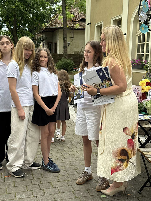 rozdanie swiadectw farma montessori palac brzezina