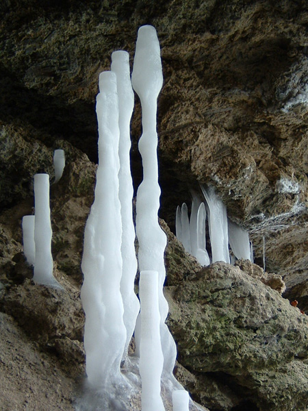 chlopki lodowe jaskinia