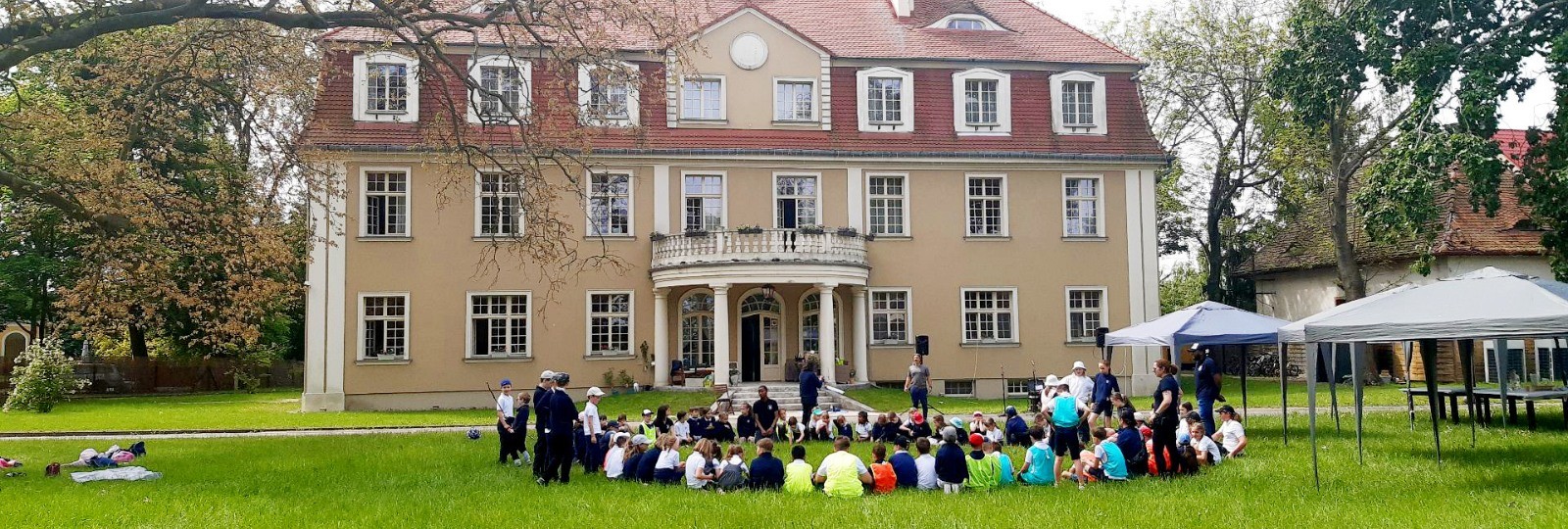 Family picnic at the new Montessori Farm School Brzezina