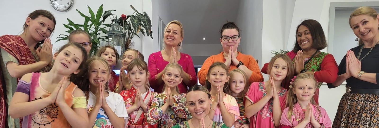 Akademia Montessori i Farma w Brzezinie rozświetlone Świętem Diwali!
